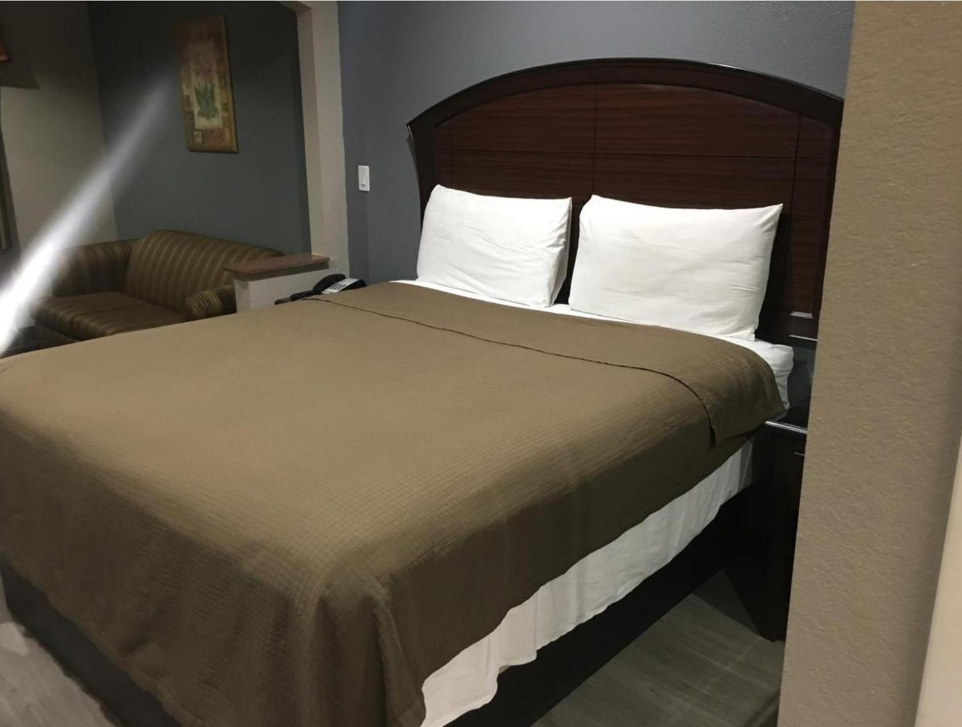 Regency Suites Iah Beltway 8 Houston Eksteriør bilde