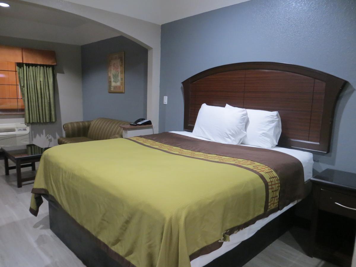 Regency Suites Iah Beltway 8 Houston Eksteriør bilde