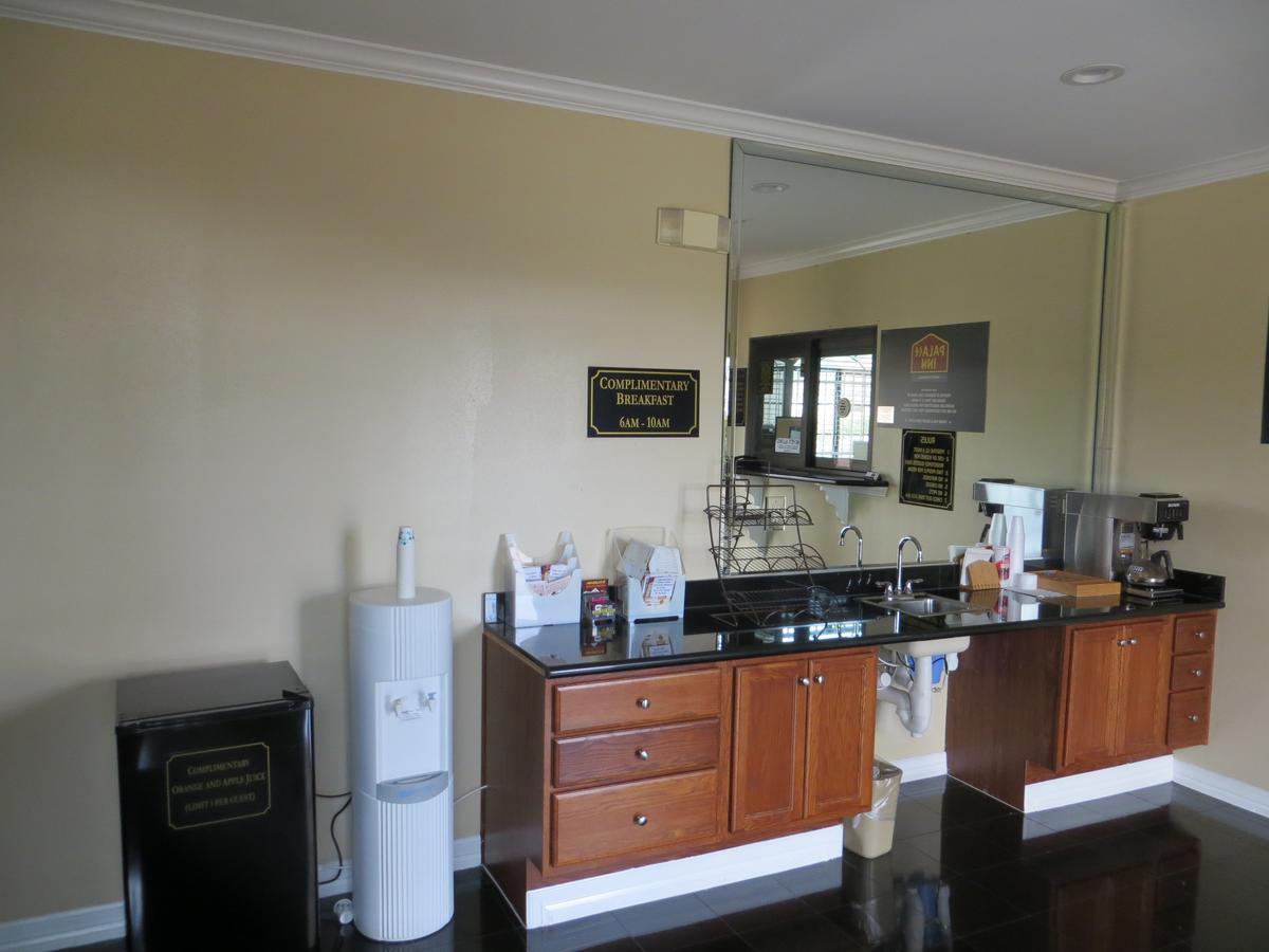 Regency Suites Iah Beltway 8 Houston Eksteriør bilde