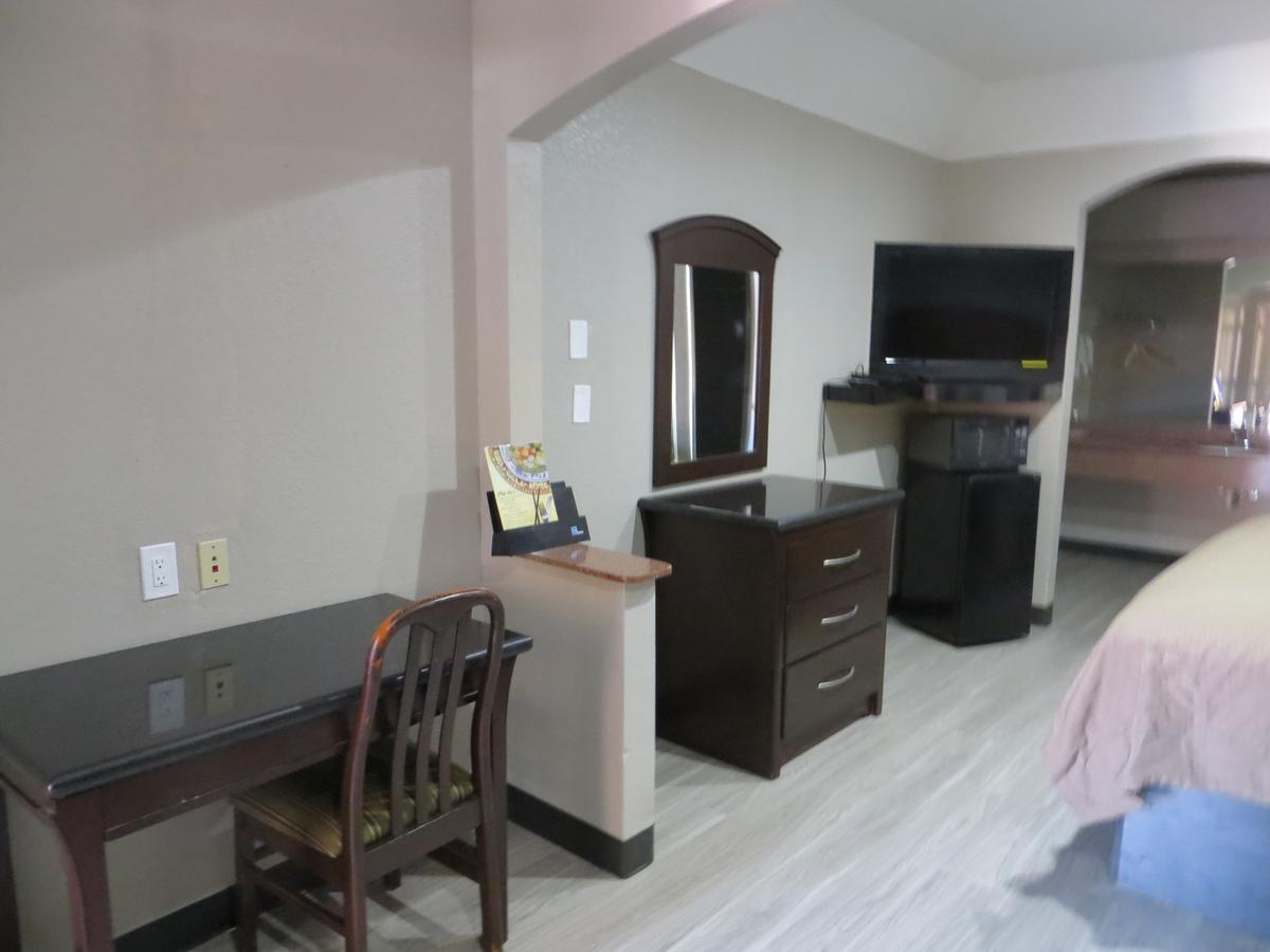 Regency Suites Iah Beltway 8 Houston Eksteriør bilde
