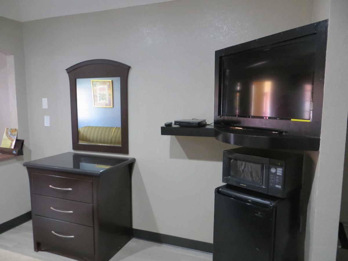 Regency Suites Iah Beltway 8 Houston Eksteriør bilde