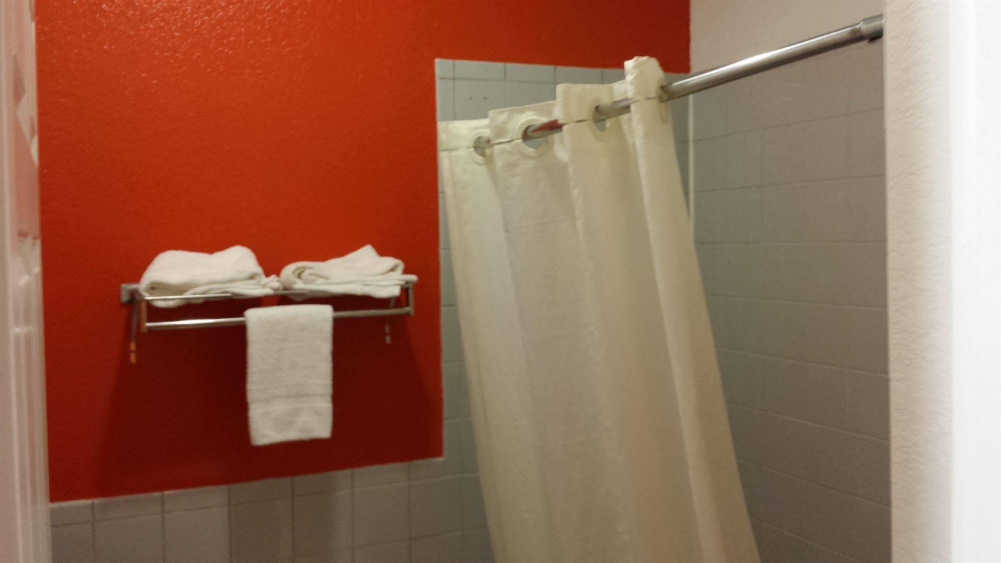 Regency Suites Iah Beltway 8 Houston Eksteriør bilde